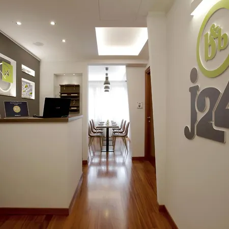 Bed & Breakfast J24