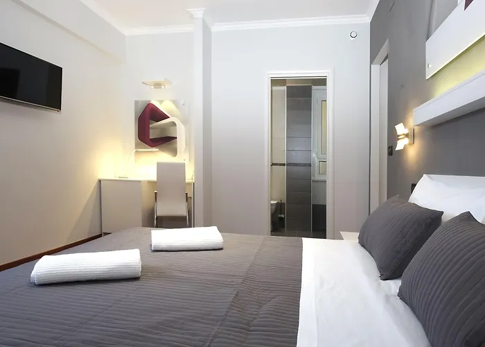 Bed & Breakfast J24 4*