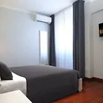 Bed & Breakfast J24 4*