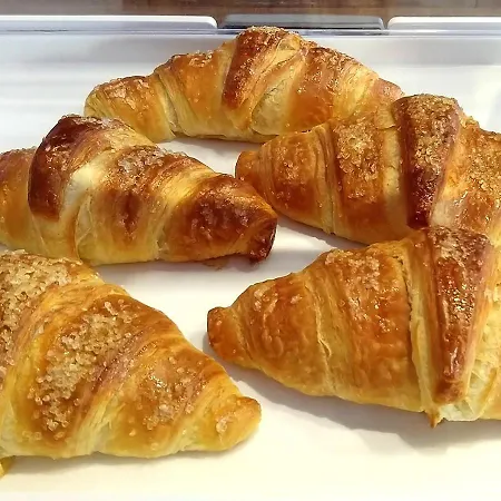 J24 Frühstückspension Rom