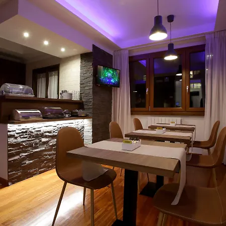 J24 Bed and Breakfast