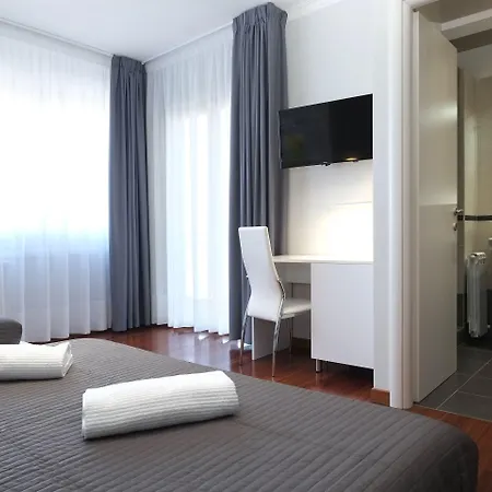 J24 Bed and Breakfast