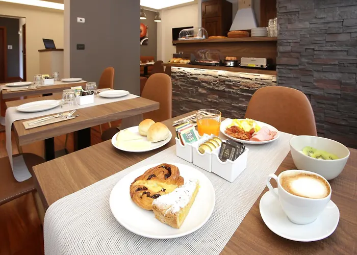 Bed & Breakfast J24 4*